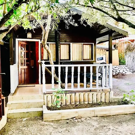 بيت ضيافة Kaptan Bungalows Cirali Olympos كمر